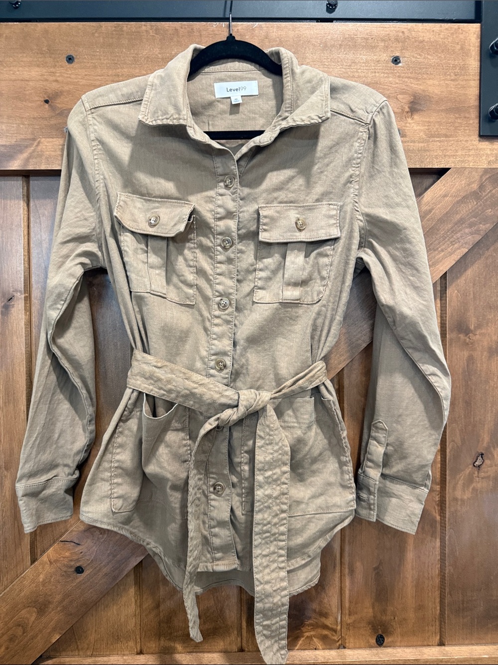 Level 99 Belted Utility Shirt Jacket in Beige Size Medium